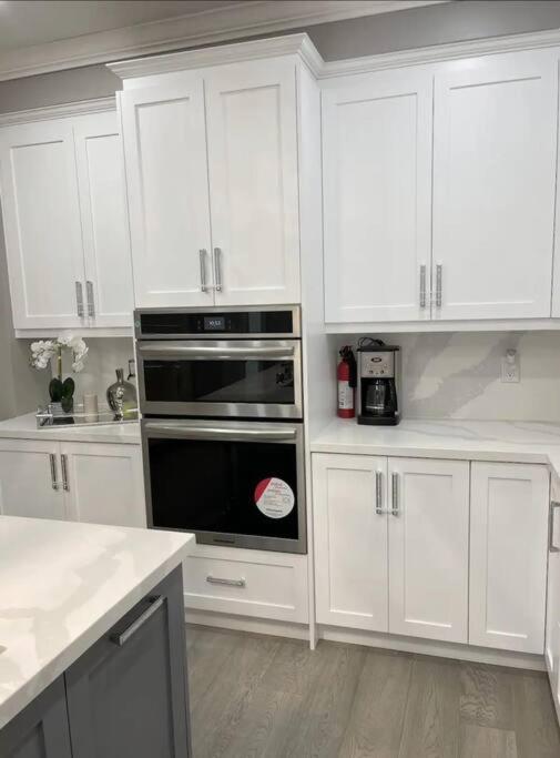 Elegant & Luxurious 3 Bedroom Home 密西沙加 外观 照片