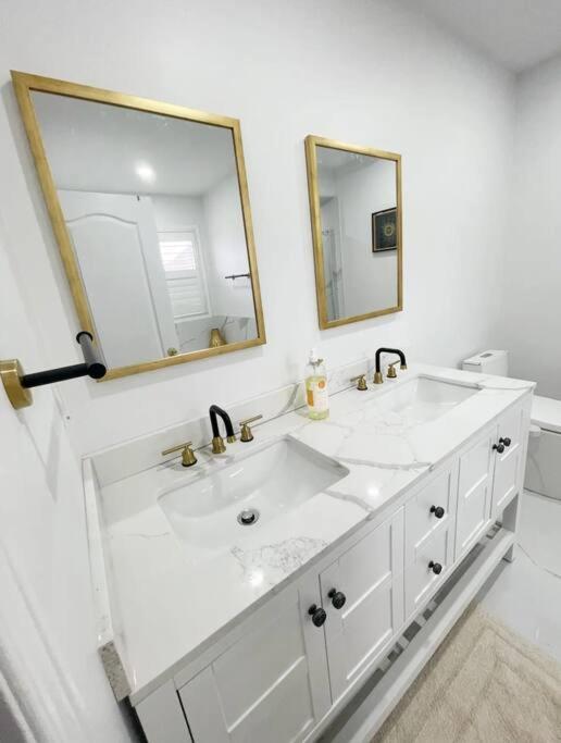 Elegant & Luxurious 3 Bedroom Home 密西沙加 外观 照片