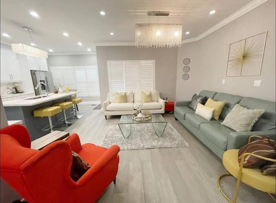 Elegant & Luxurious 3 Bedroom Home 密西沙加 外观 照片